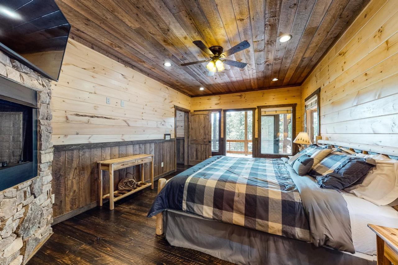 Whispering Woods Villa Blue Ridge Bagian luar foto